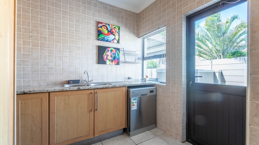 5 Bedroom Property for Sale in Parklands Western Cape